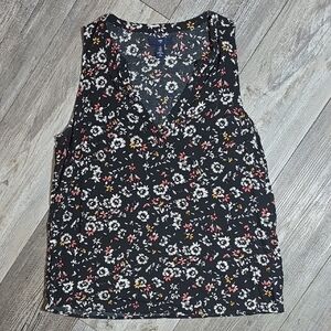 Gap | Floral AOP Sleeveless Tank, Breezy Summer Blouse